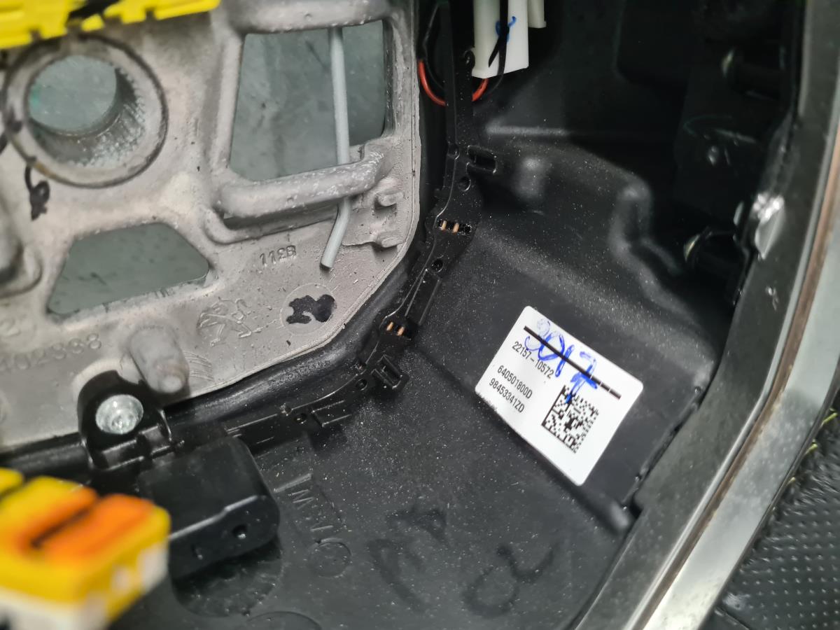 Volante de dirección PEUGEOT 2008 II (U_) Imagem-6