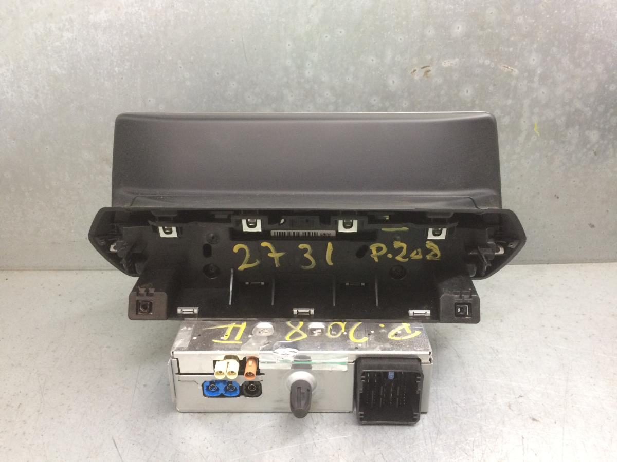 Kit Auto-rádio PEUGEOT 208 II Imagem-1