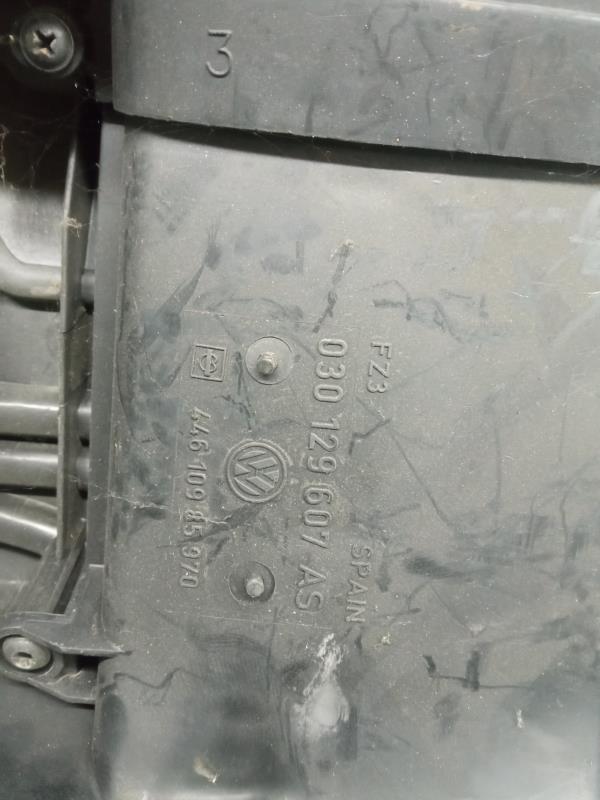 Copertura del motore VOLKSWAGEN Polo (6N) Imagem-2