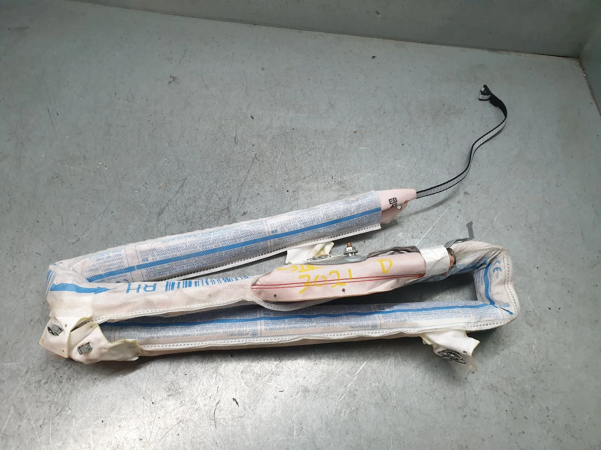 Right Curtain Airbag CITROËN C3 III (SX)