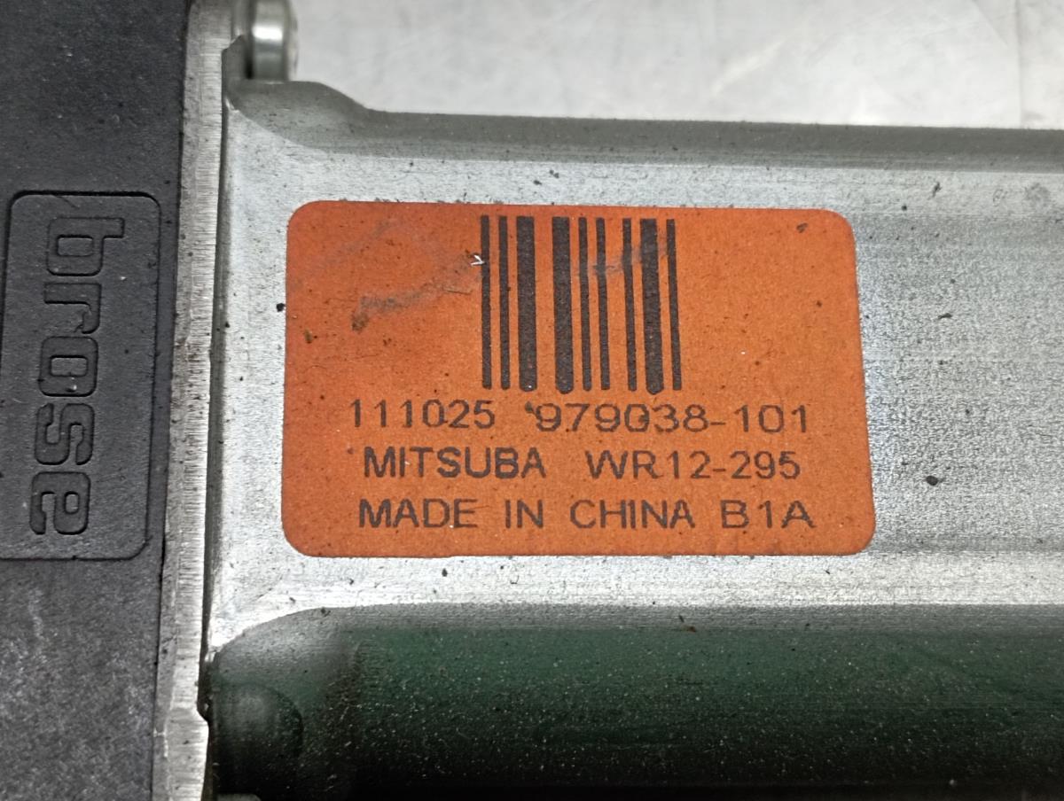 Front Right Door Window Regulator Motor VOLVO S40 II (MS) Imagem-3