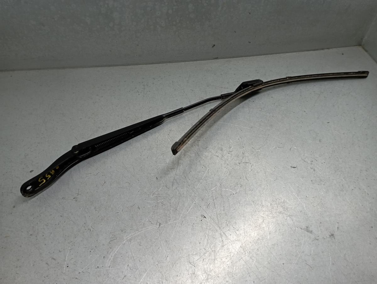 Haste / braço de escova limpa vidros frente esquerda PEUGEOT 208 II