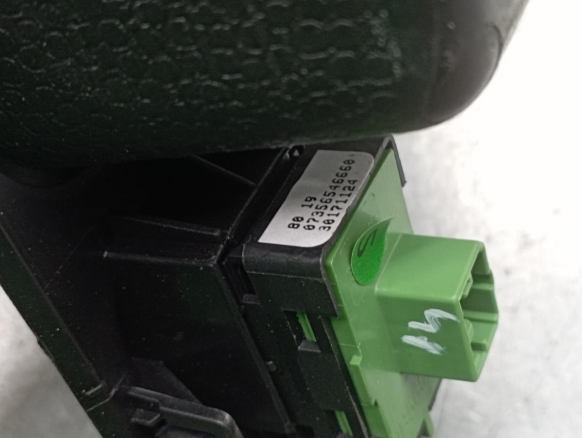 Mando / interruptor elevalunas delantero derecho FIAT Tipo Hatchback (357_) Imagem-4