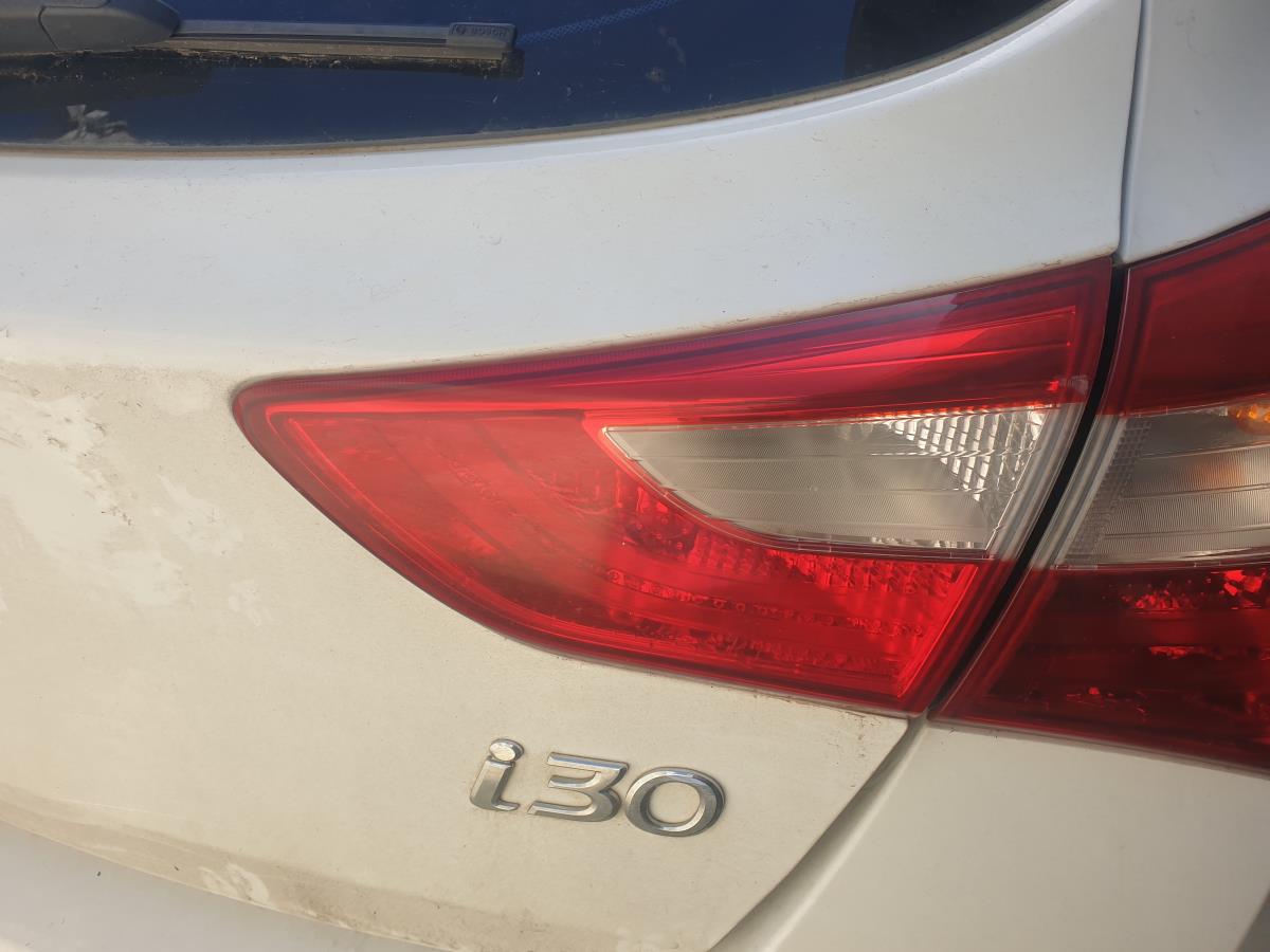 Farolim da mala direito HYUNDAI i30 (GD)