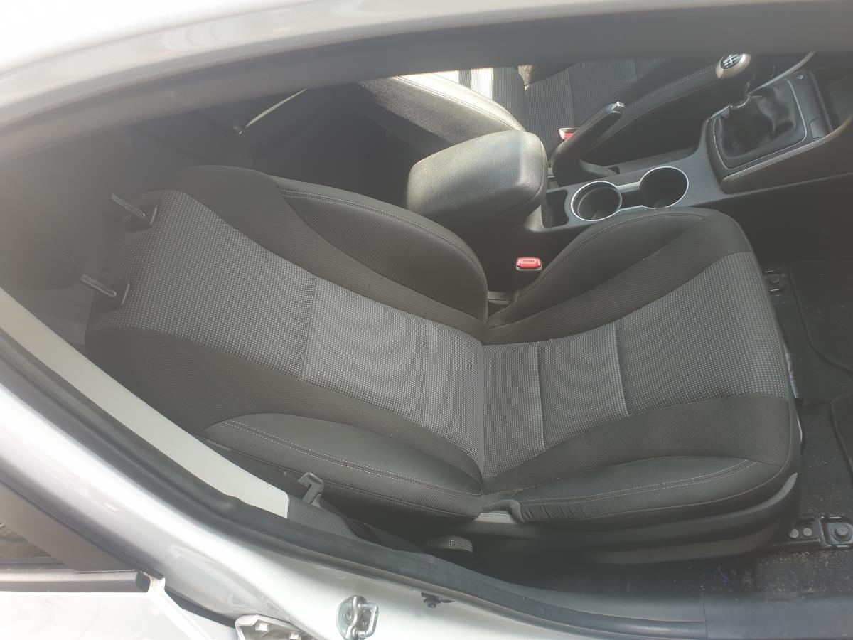 Seats set HYUNDAI i30 (GD)
