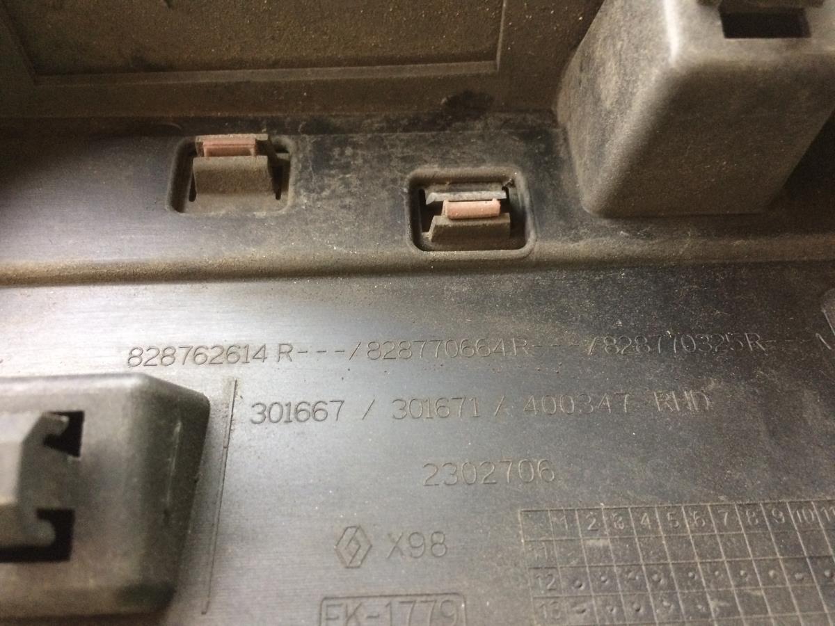 Moldura puerta trasera derecha RENAULT Clio IV (BH_) Imagem-2