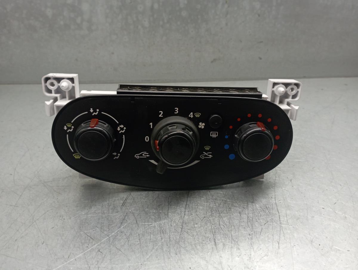 Climate control DACIA Logan II Sedan (4S_)