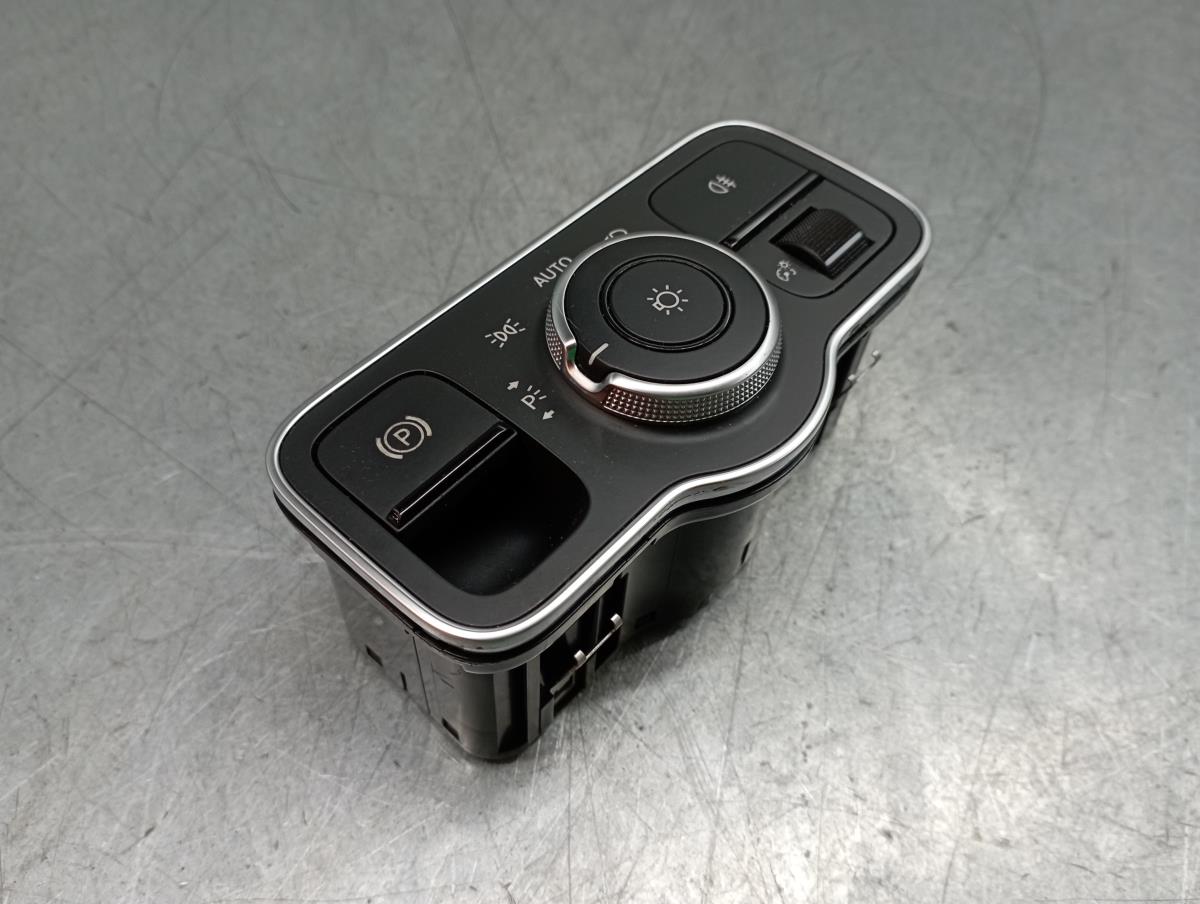 Botão / interruptor de luzes MERCEDES-BENZ Classe A (W177) Imagem-1