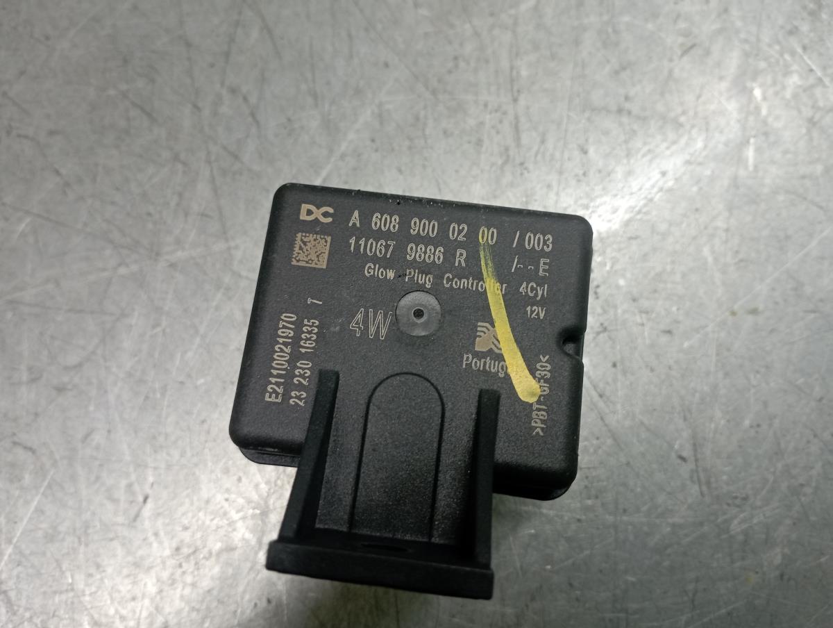 Glow plug Relay RENAULT Kangoo III Express Imagem-2