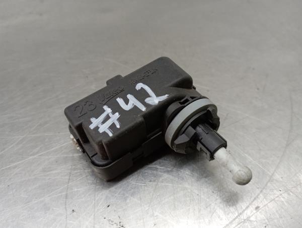 Motore regolazione fari VOLKSWAGEN Golf V (1K1)