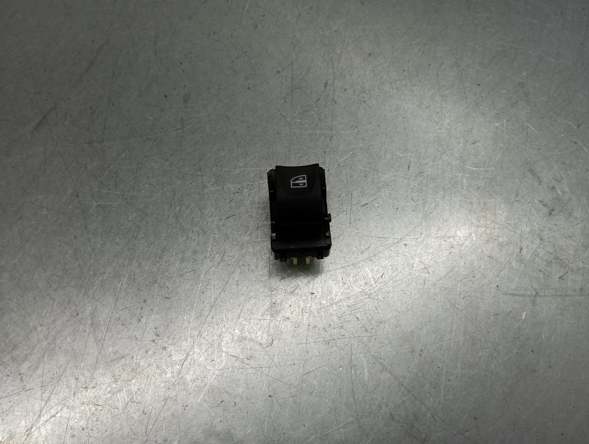 Mando / interruptor elevalunas delantero derecho DACIA Sandero III