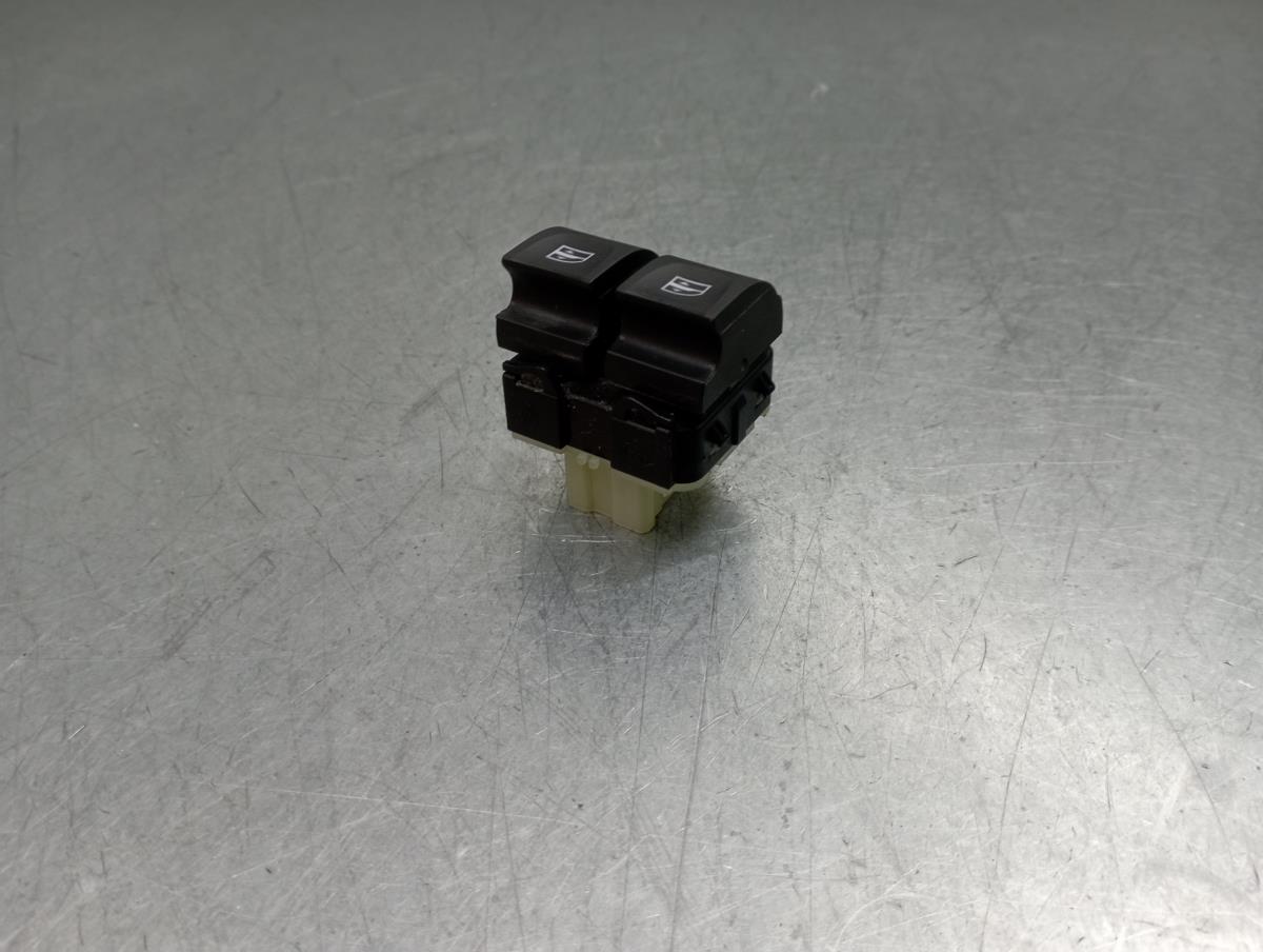 Comando / botão / interruptor vidros frente esquerdo DACIA Sandero III Imagem-3