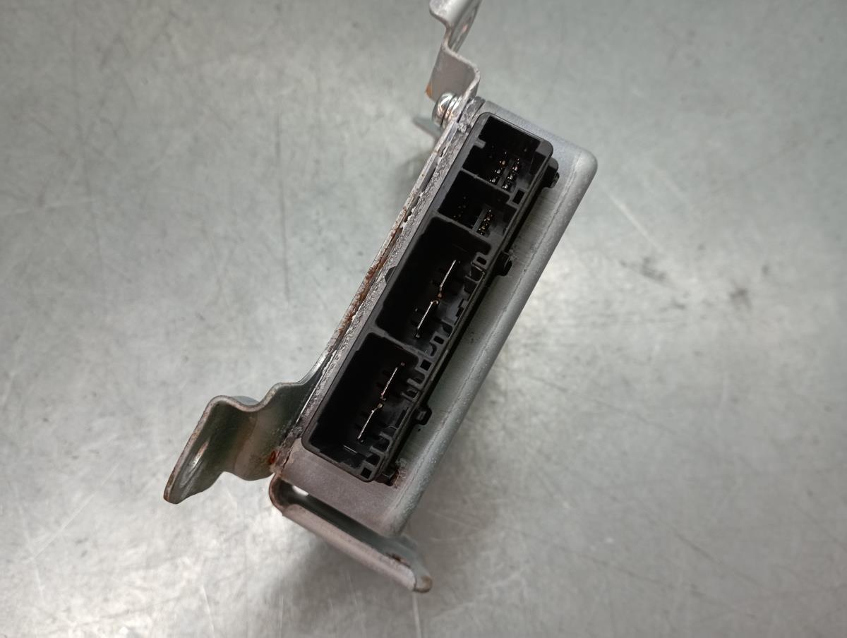 Módulo da coluna de direção TOYOTA Yaris (_P13_) Imagem-1