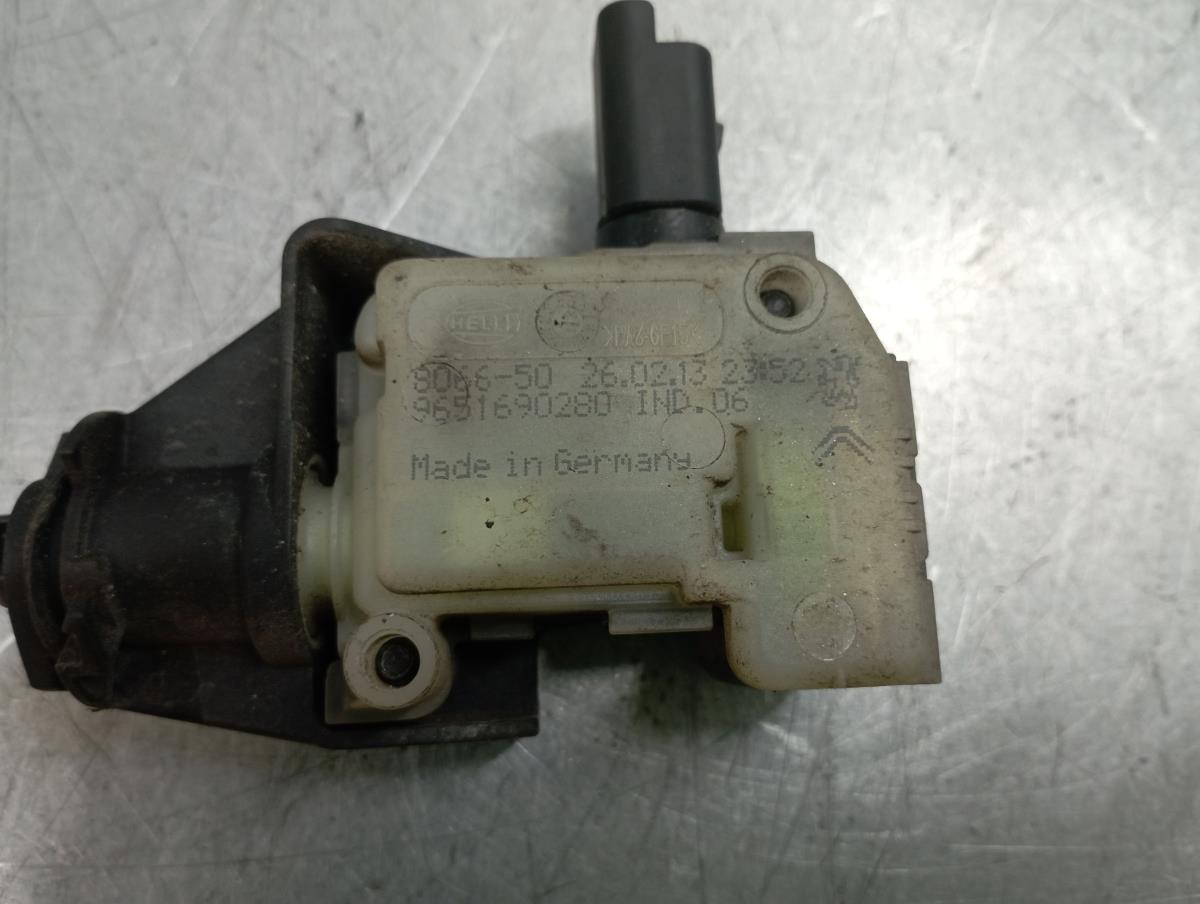 Verrouillage du réservoir de carburant  PEUGEOT 508 SW Imagem-3