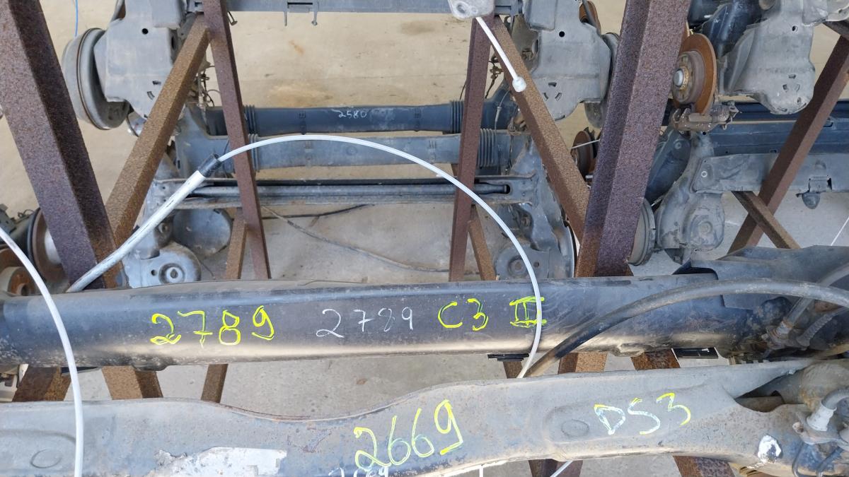 Essieu arrière à tambours CITROËN C3 III Van (SX_, SY_)