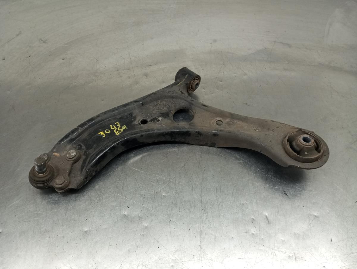 Braccio di sospensione anteriore sinistro HYUNDAI Tucson (TL)