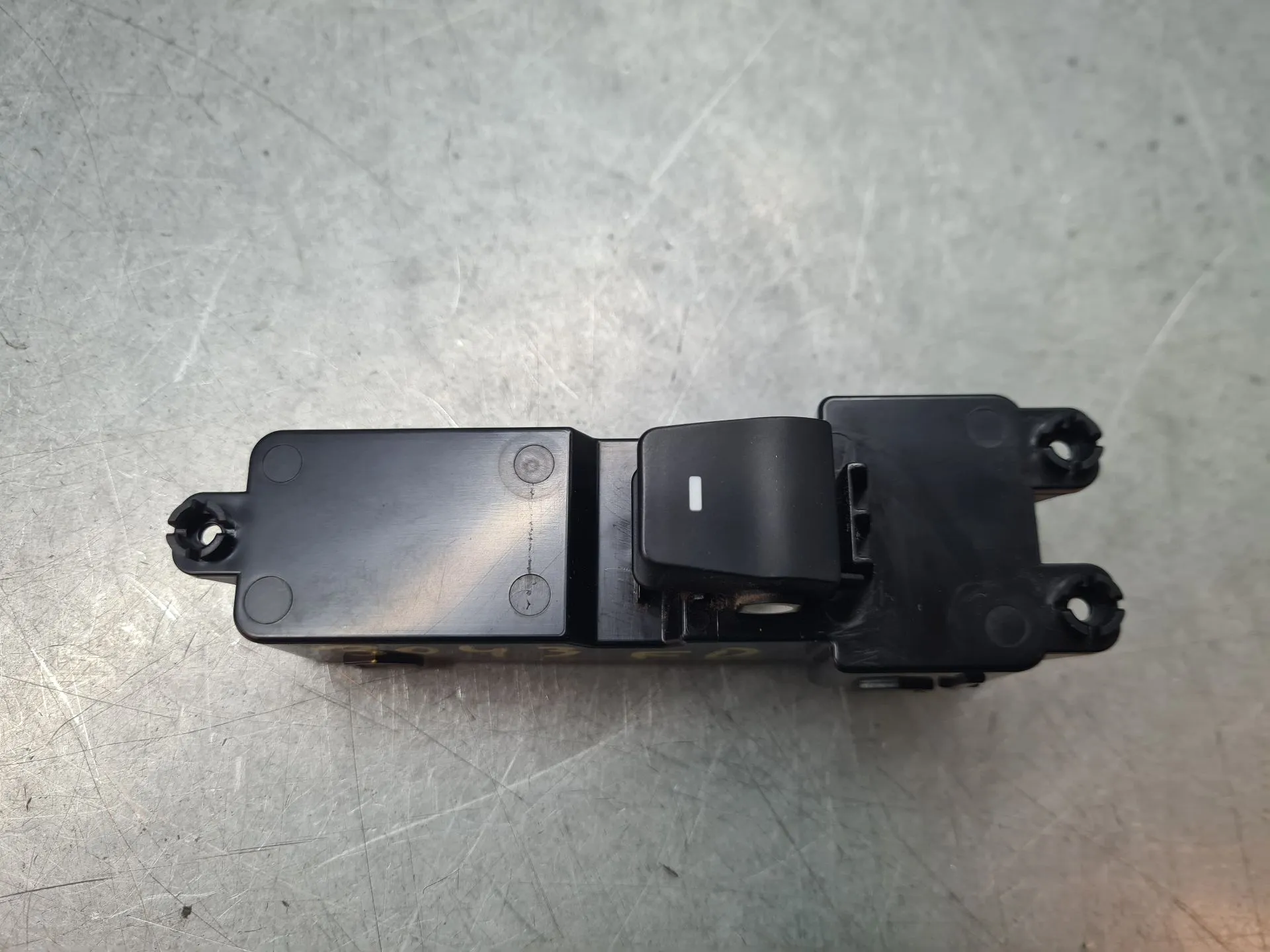 Comando / interruttore alzacristallo anteriore destro HYUNDAI Tucson (TL)