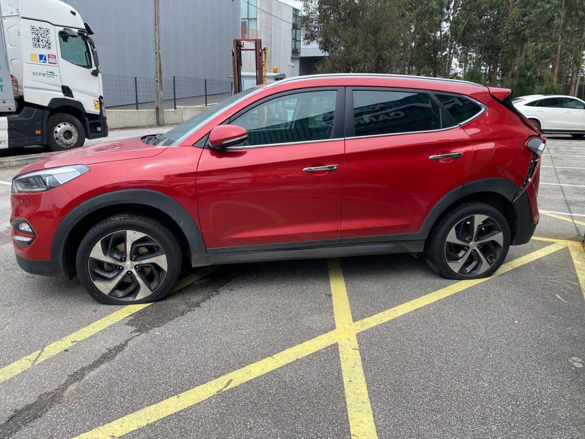 Elevalunas trasero izquierdo HYUNDAI Tucson (TL)