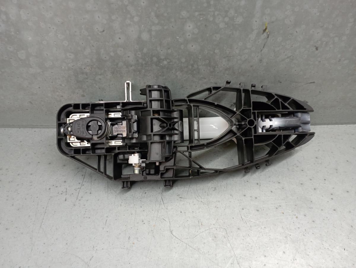 Left front door handle FORD Fiesta VII (HJ, HF) Imagem-1