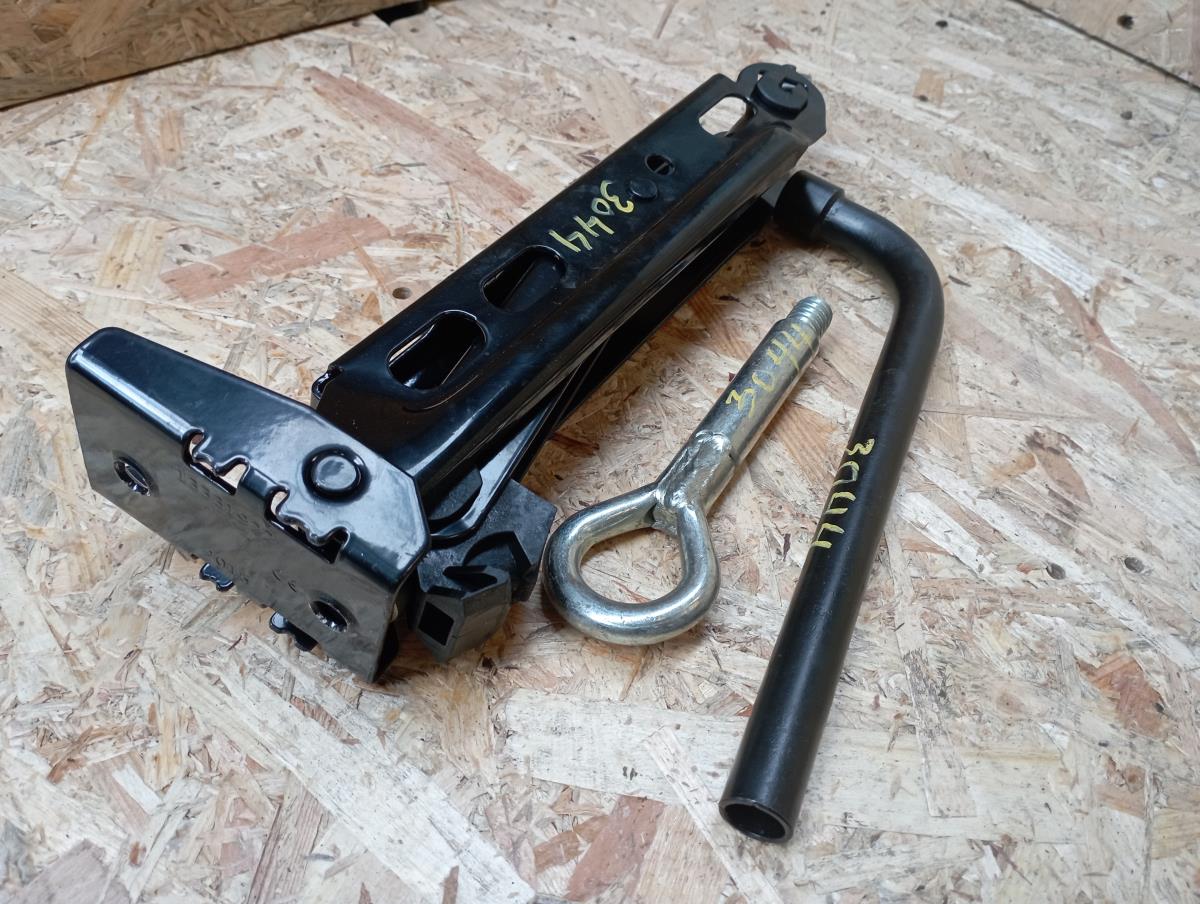 Macaco OPEL Corsa E