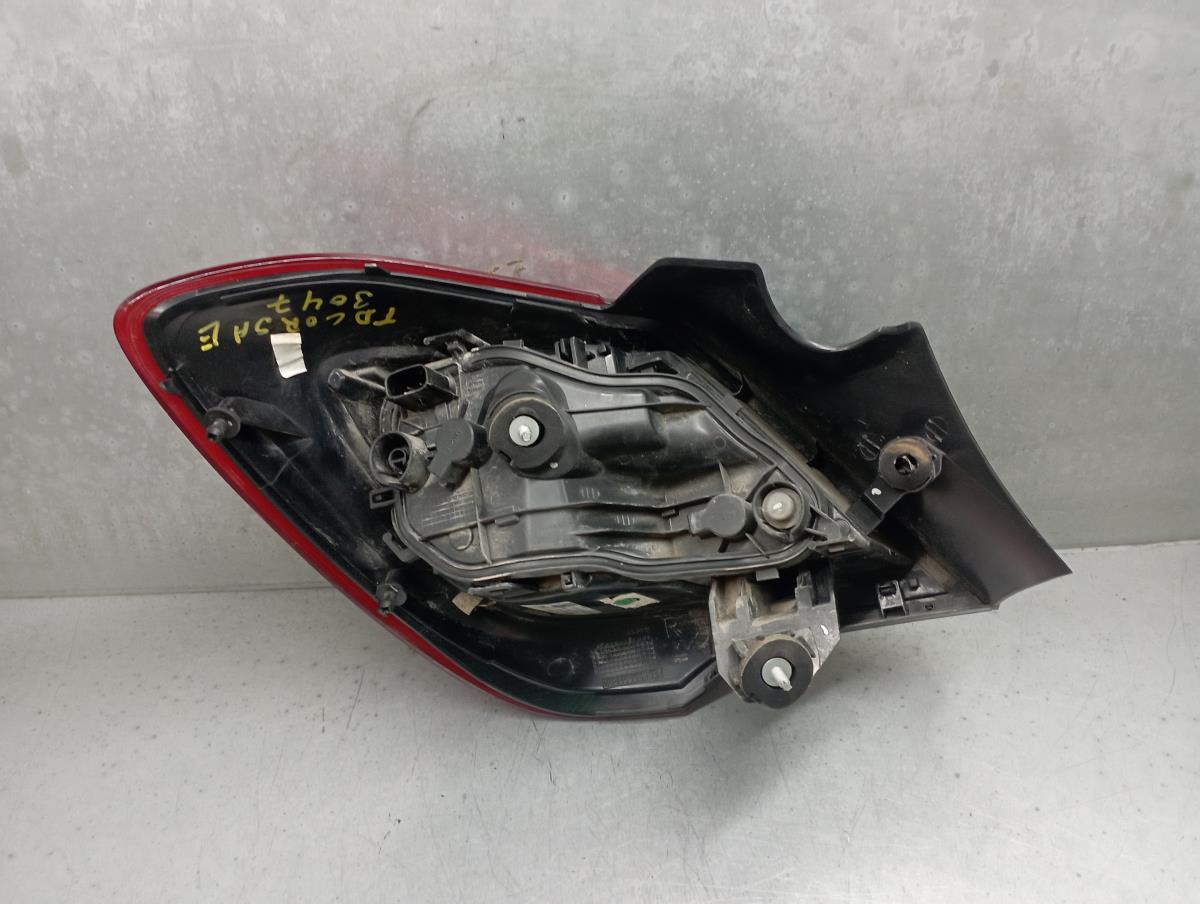 Right Tail light OPEL Corsa E Imagem-3