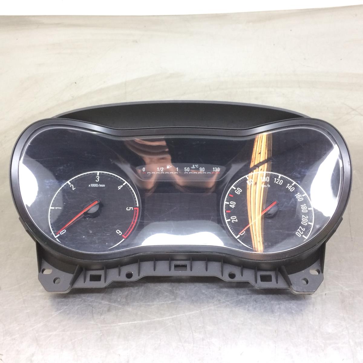 Quadrante / painel de instrumentos OPEL Corsa E