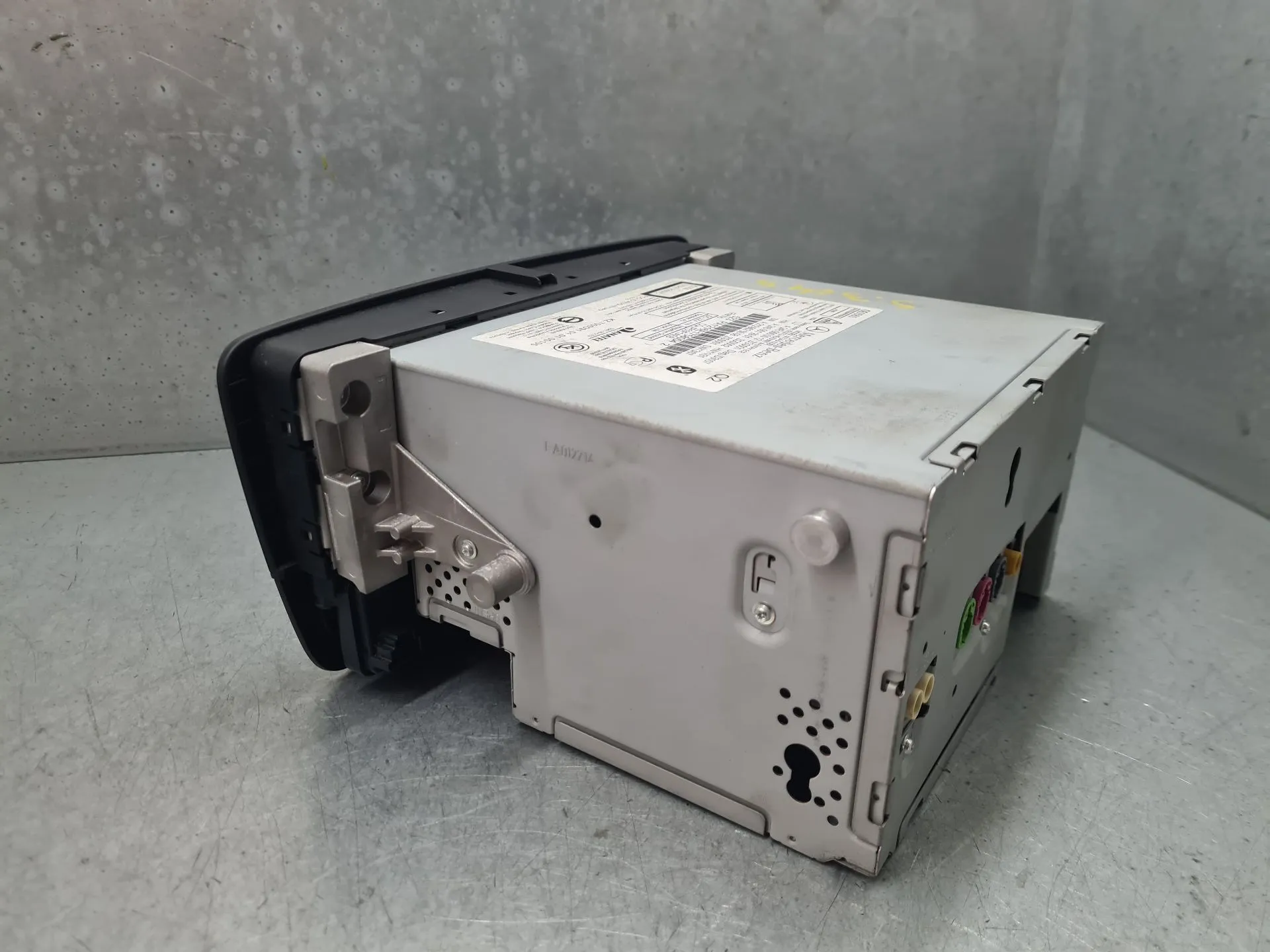 Radio / autorradio MERCEDES-BENZ GLA (X156) Imagem-3