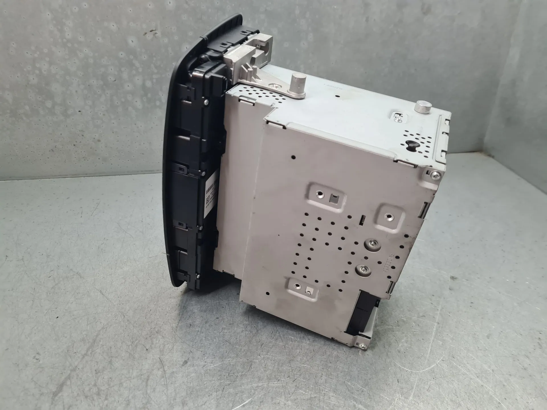 Radio / autorradio MERCEDES-BENZ GLA (X156) Imagem-4