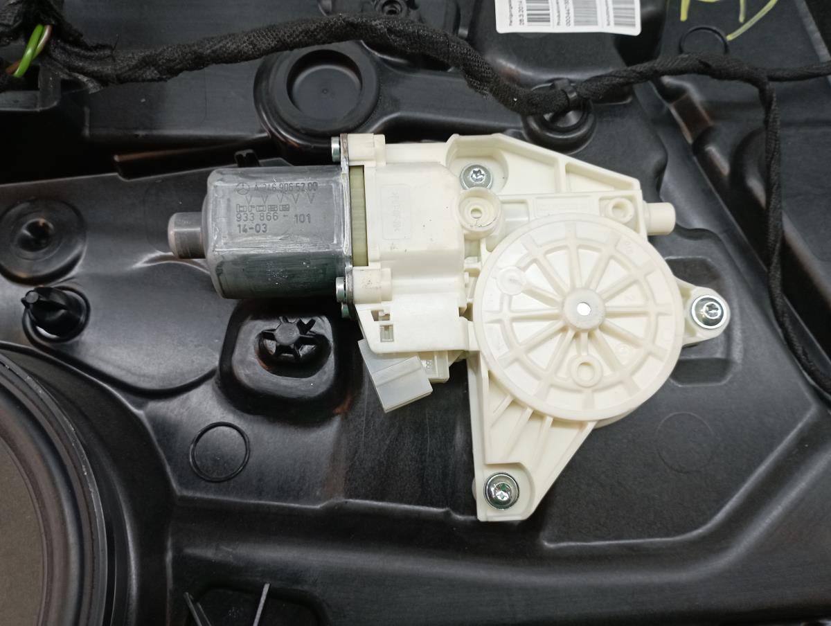 Lève-vitre avant Droite MERCEDES-BENZ GLA (X156) Imagem-1