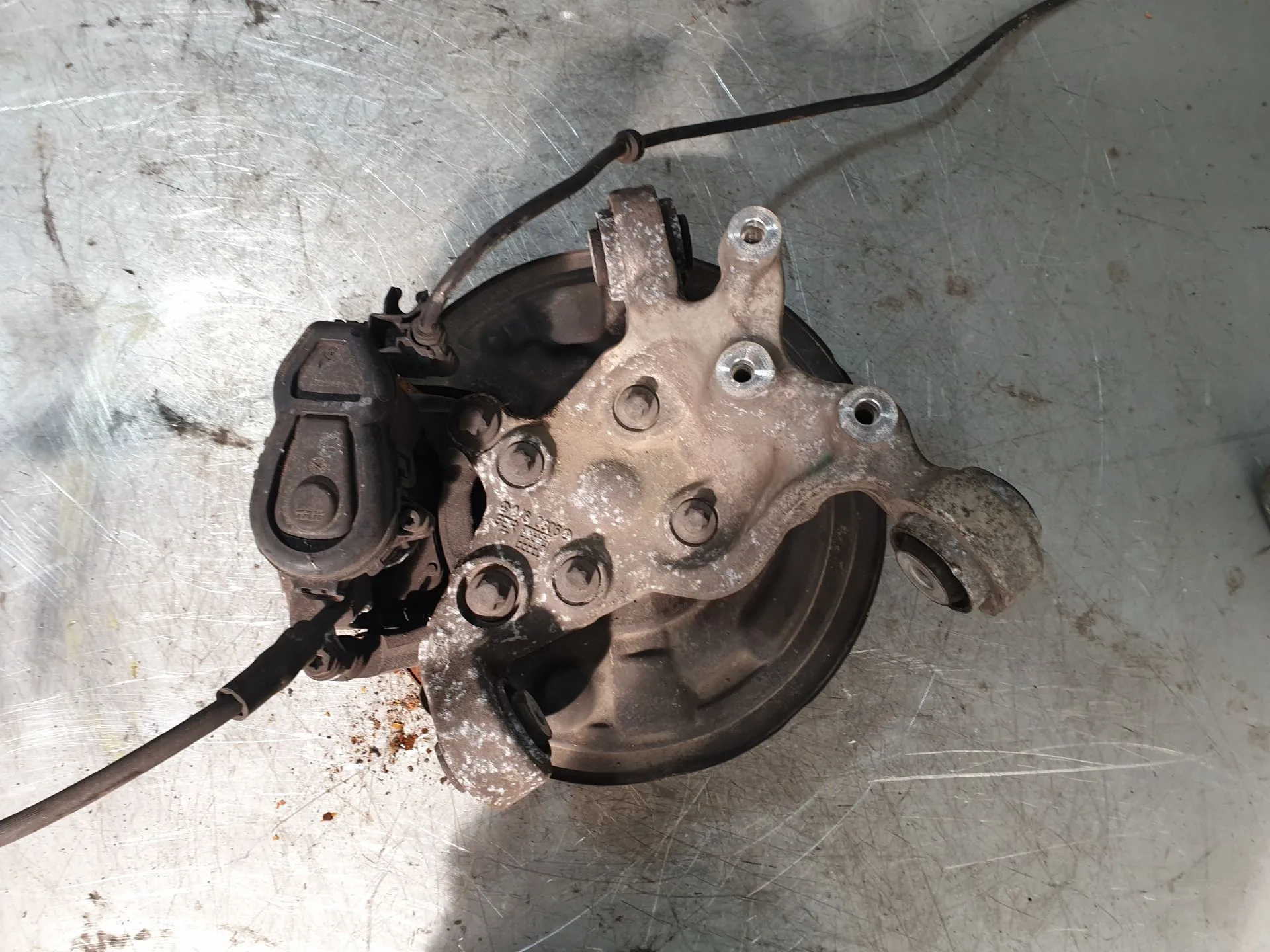 Mangueta trasera izquierda MERCEDES-BENZ GLA (X156) Imagem-1