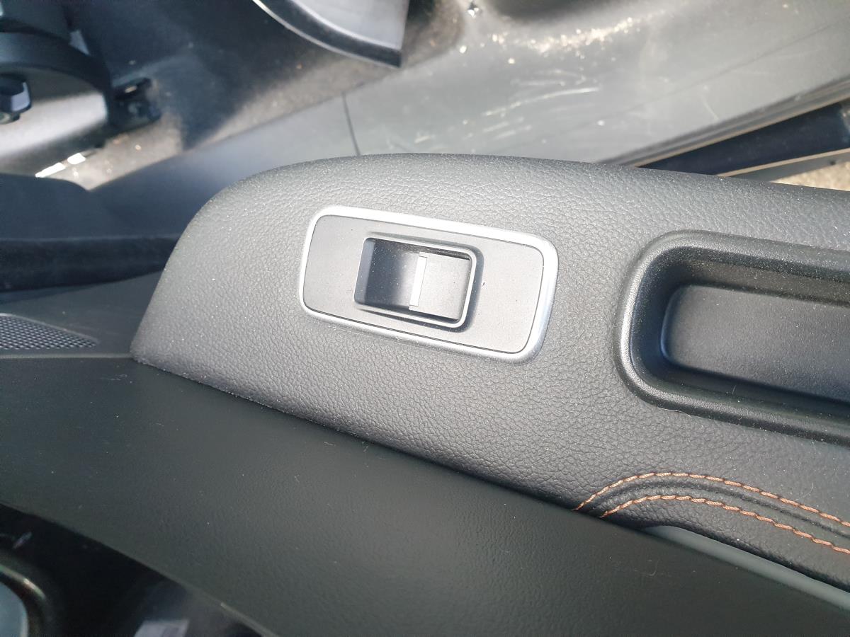 Comando / interruttore alzacristallo posteriore sinistro JAGUAR F-Pace (X761)