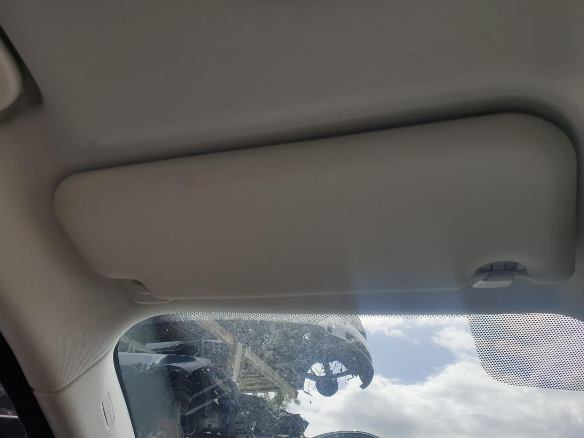 Pála de sol esquerda JAGUAR F-Pace (X761)