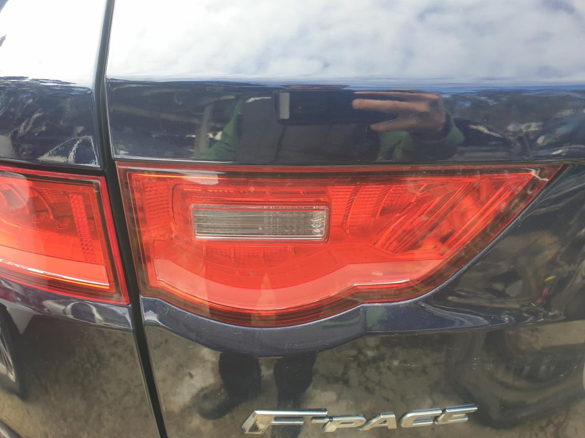 Left Tailgate light  JAGUAR F-Pace (X761)