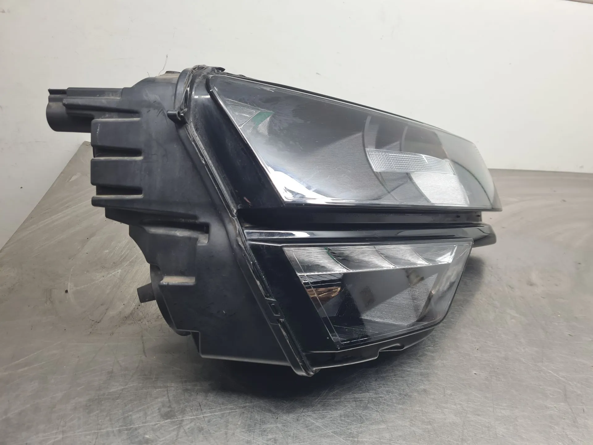 Phare avant Droit SKODA Karoq (NU7) Imagem-1