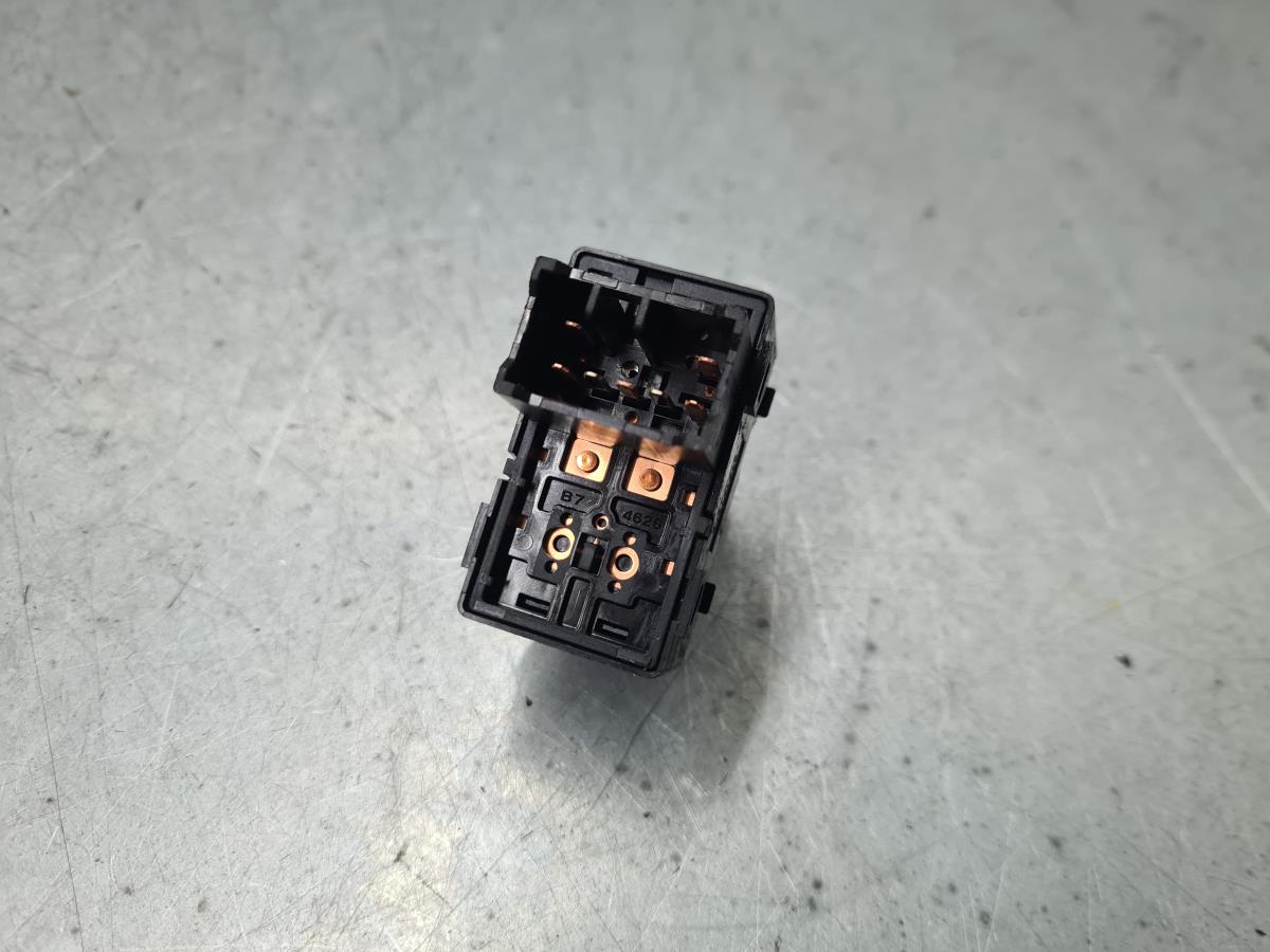 Comando / botão / interruptor vidros trás direito KIA Picanto (JA) Imagem-3