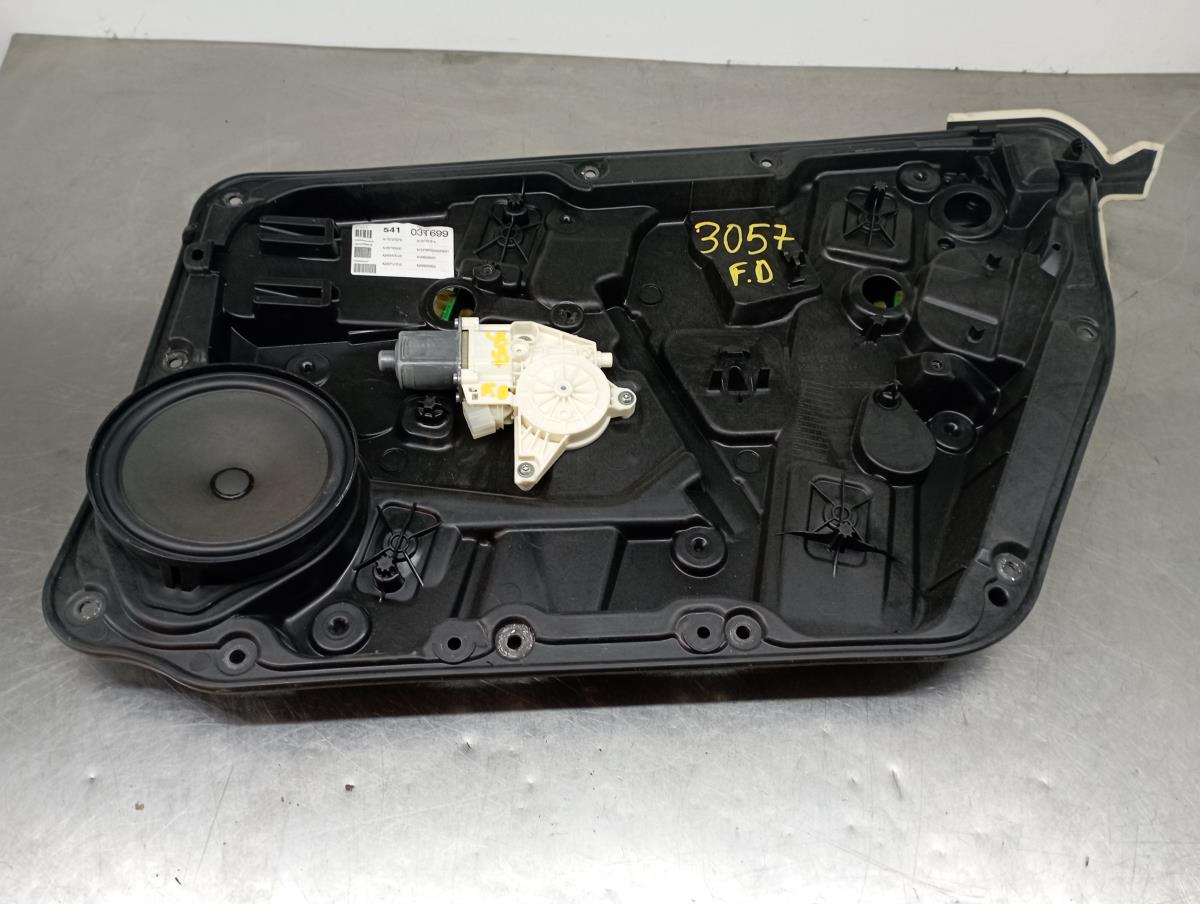 Elevalunas delantero derecho MERCEDES-BENZ Classe A (W176)