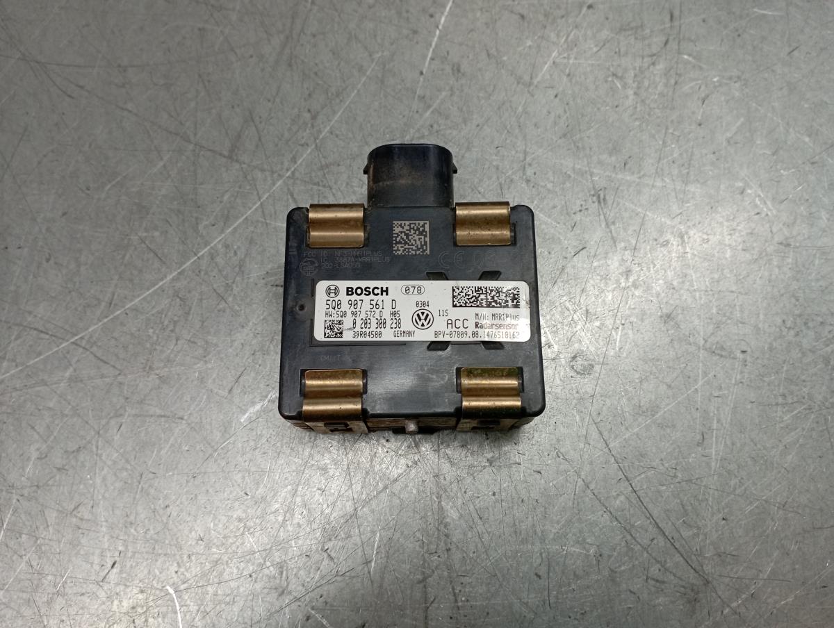Sensor de radar VOLKSWAGEN Golf VII (5G1, BQ1, BE1, BE2) Imagem-1