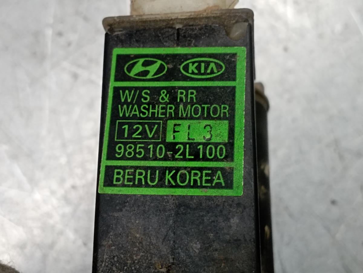 Windscreen/windshield washer pump  HYUNDAI ix20 (JC) Imagem-3