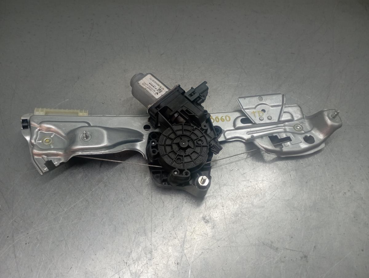 Elevalunas trasero derecho RENAULT Megane IV (B9A/M_)