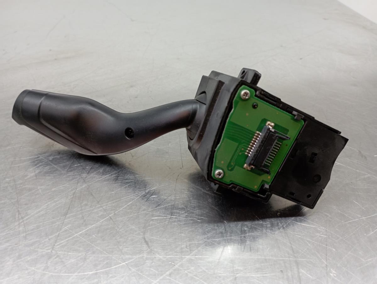 Manípulo pisca-pisca FORD Focus III Imagem-2