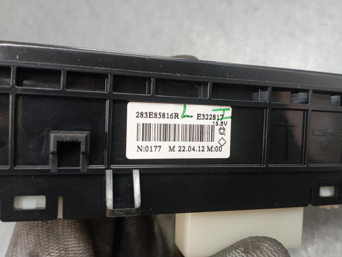 Pulsanti luci di emergenza DACIA Sandero III Imagem-4