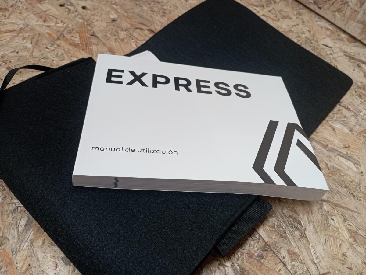 Bolsa com manual de utilizador do veículo RENAULT Kangoo III Express Imagem-1