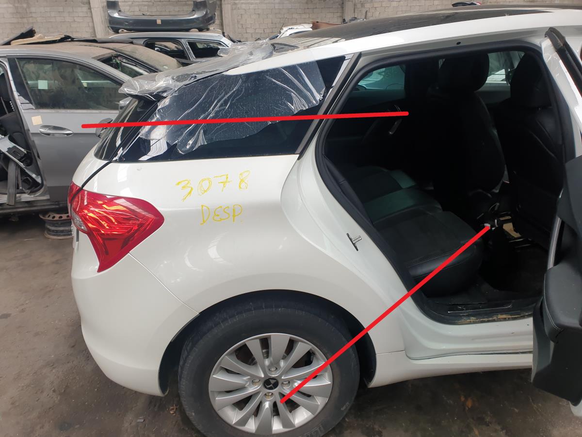 Panel Trasero Derecho CITROËN DS5 (KF_)