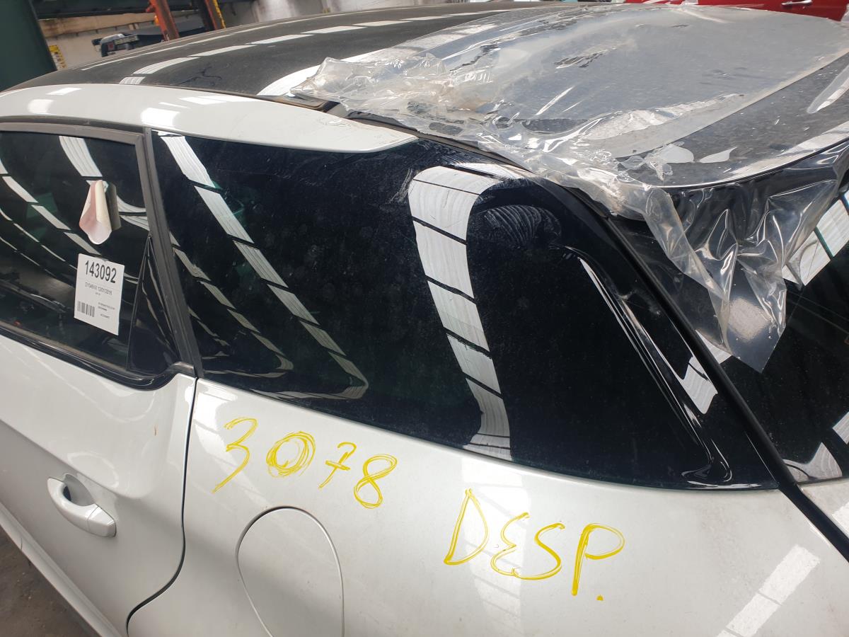 Left rear quarter glass CITROËN DS5 (KF_)