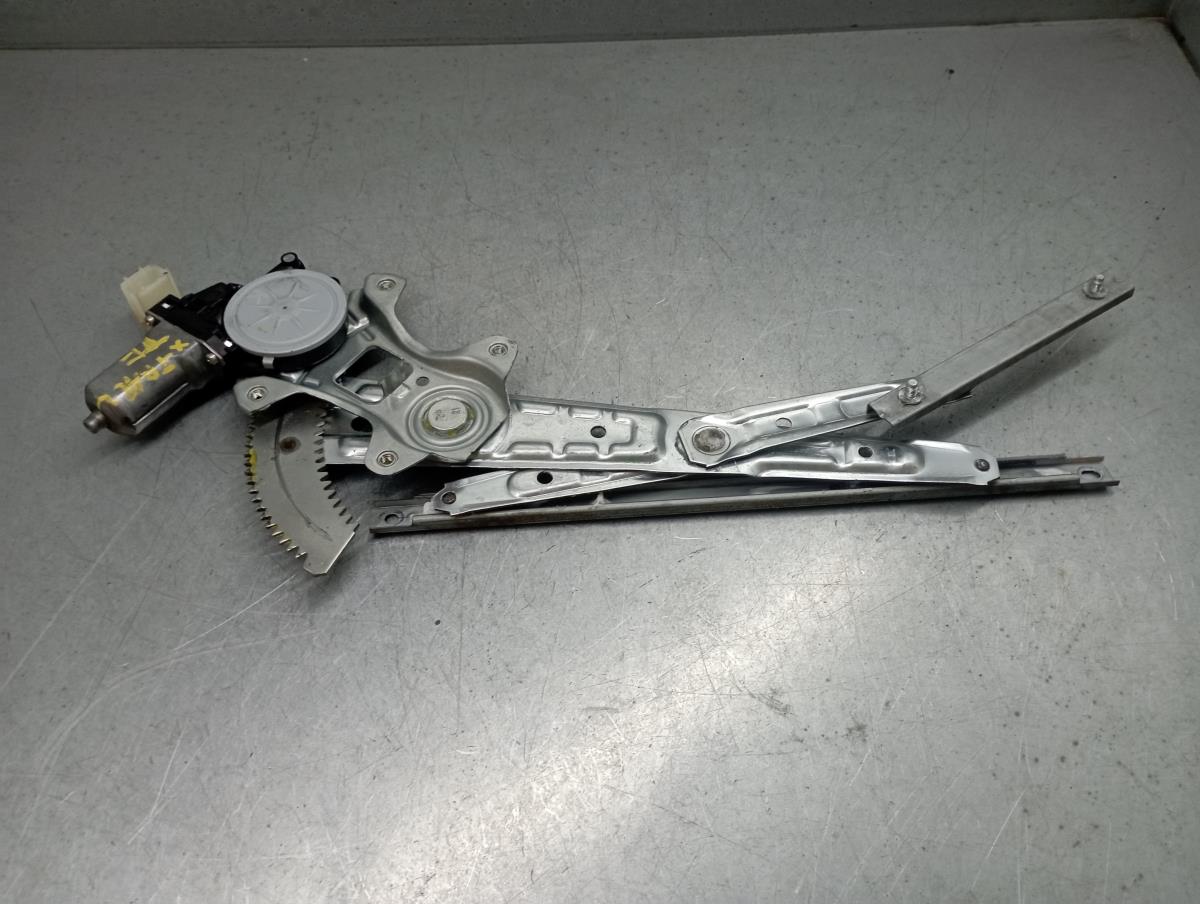 Elevador vidros trás esquerdo NISSAN X-Trail (T32)