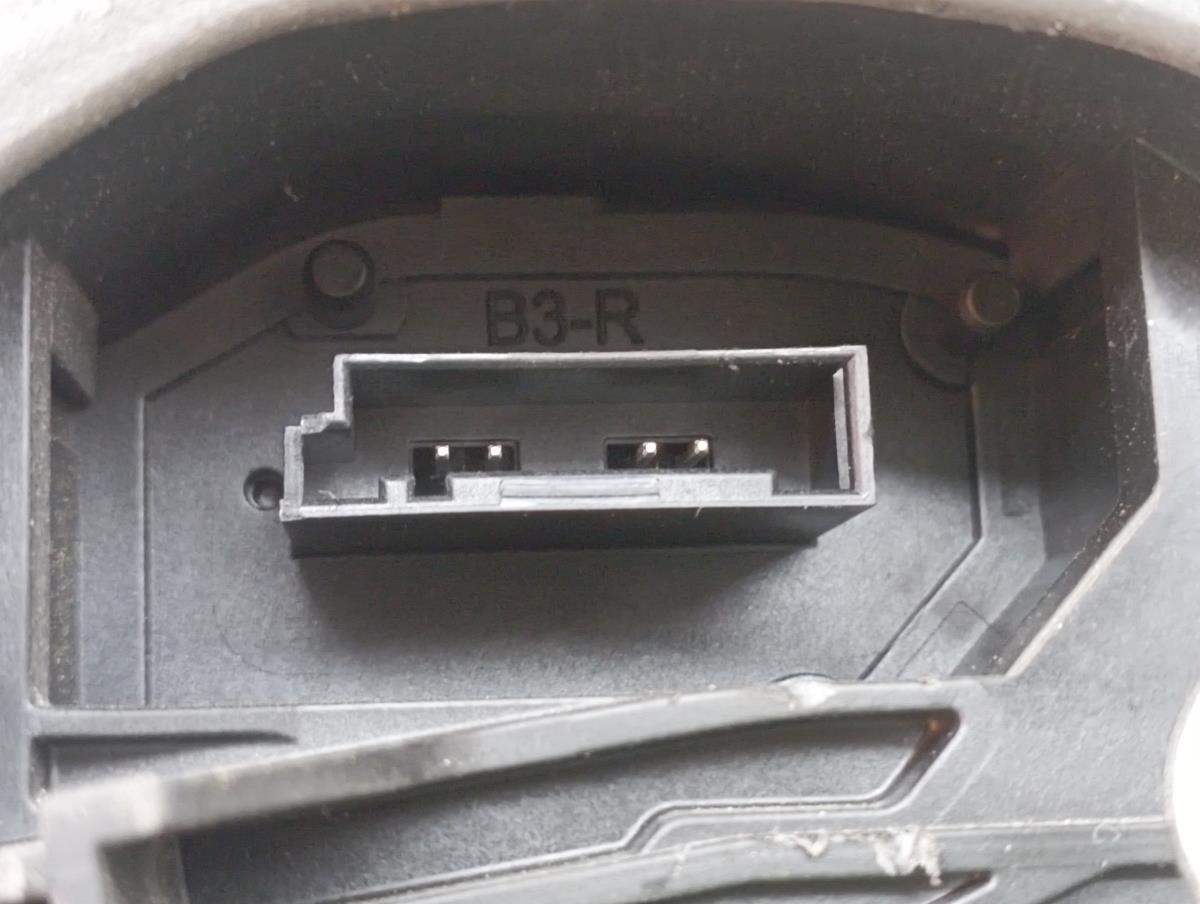 Cerradura / cierre puerta trasera derecha BMW 1 (F20) Imagem-1