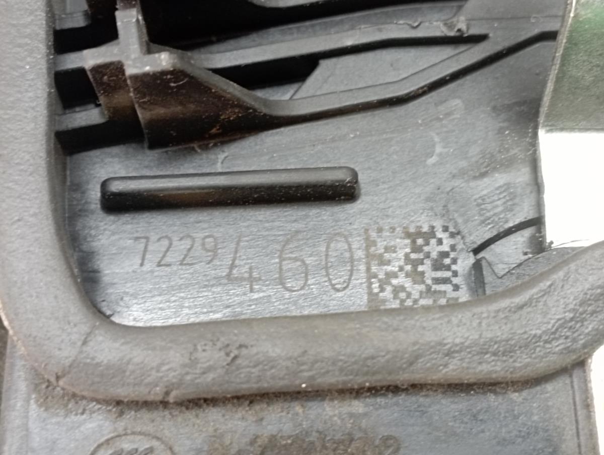 Cerradura / cierre puerta trasera derecha BMW 1 (F20) Imagem-2