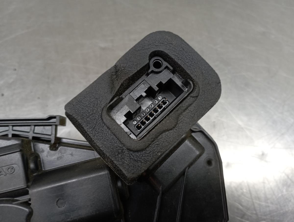 Cerradura / cierre puerta delantero derecho VOLKSWAGEN Golf VII (5G1, BQ1, BE1, BE2) Imagem-3