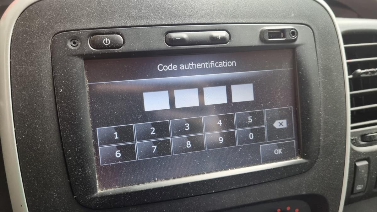Radio / autorradio OPEL Vivaro B Furgão (X82)
