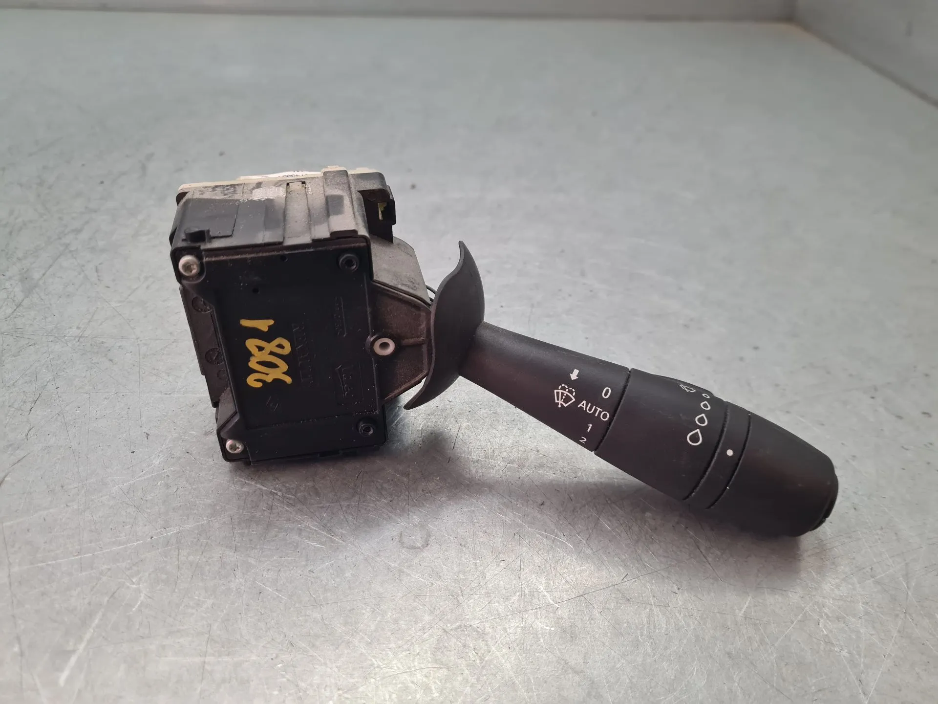 Palanca de limpiaparabrisas OPEL Vivaro B Furgão (X82)